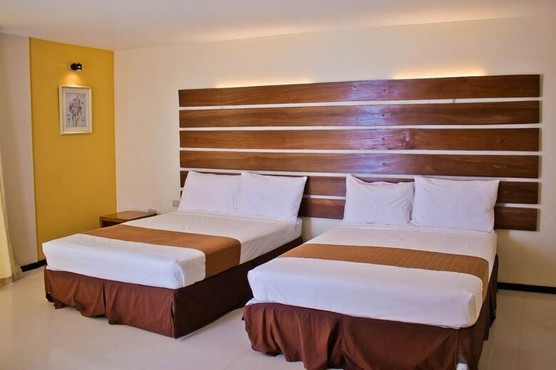 Hotel Caluwayan Palm Island Resort