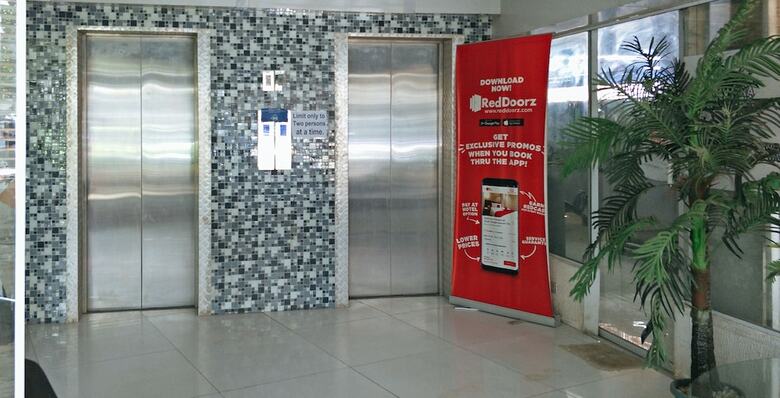 Hotel Reddoorz Plus Near Uv Mandaue Cebu