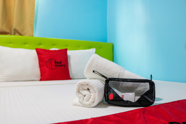 Hotel Reddoorz Plus Near Uv Mandaue Cebu