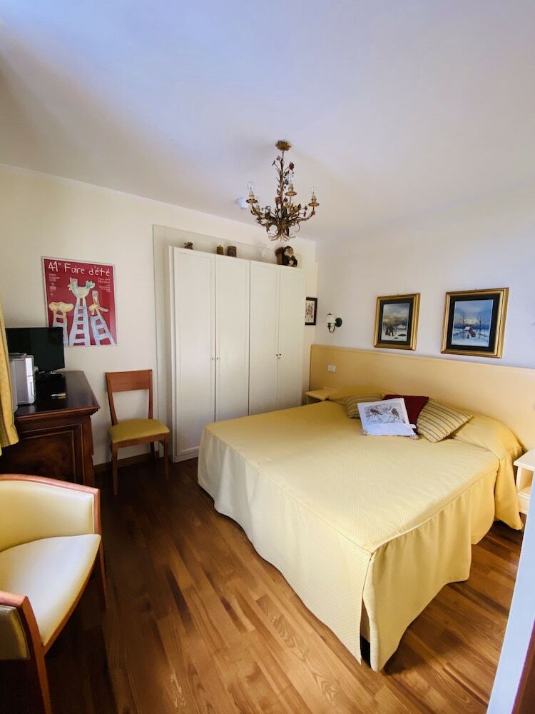R.t.a. Hotel Monte Rosa