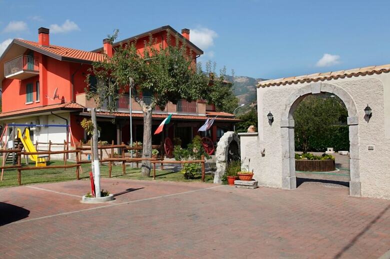 Agroturismo Azienda Agrituristica Pericle