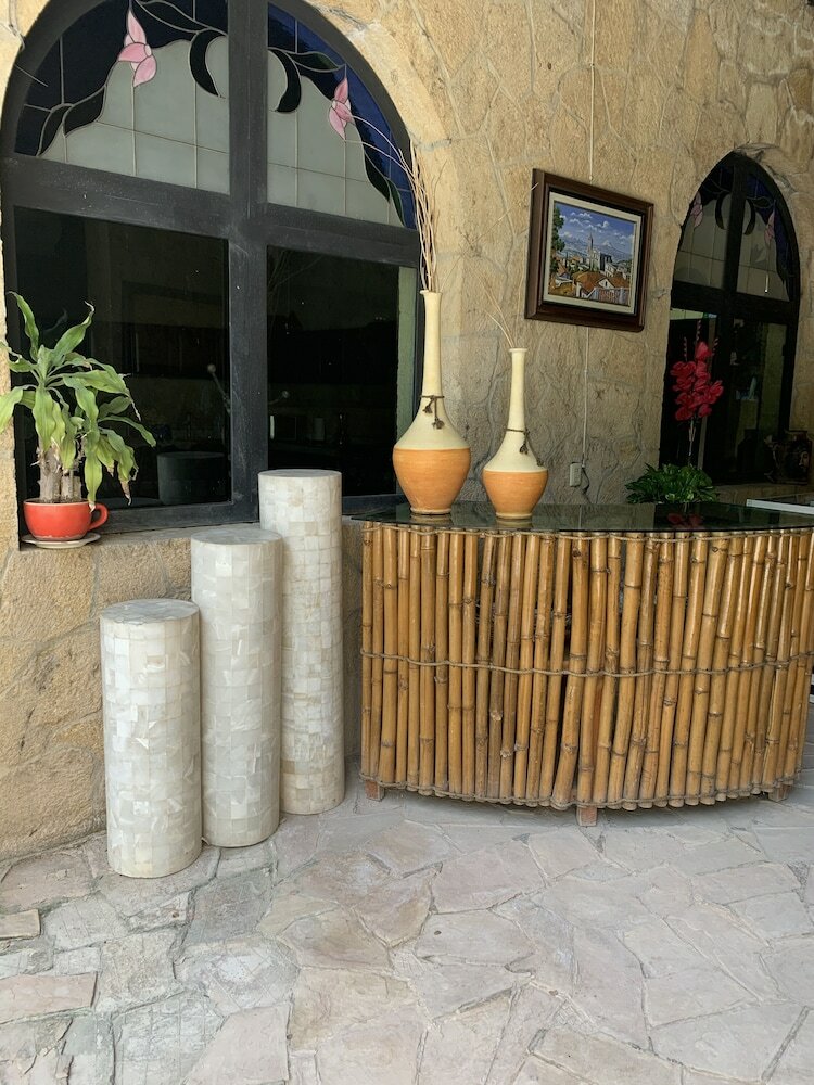 Hotel Rancho Agua Salada