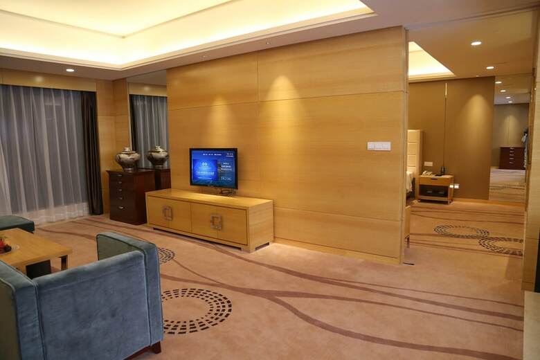 Guangzhou Changfeng Gloria Plaza Hotel