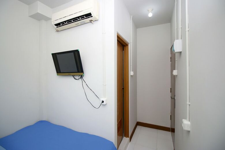 Hostal Kamar Keluarga Syariah Johar Baru