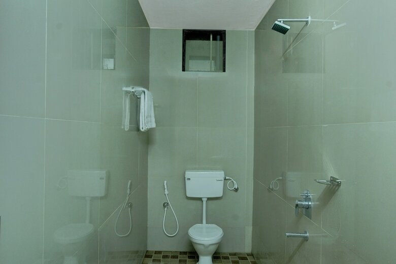 Hotel Oyo 24721 Sweven Stays
