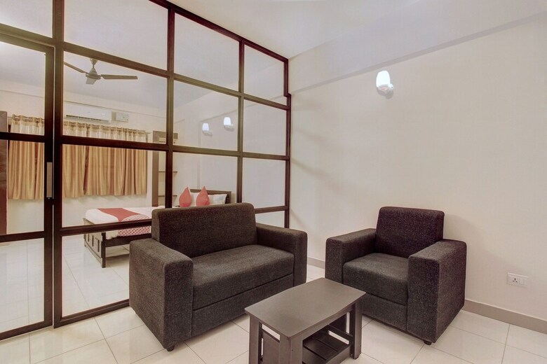 Hotel Oyo 24721 Sweven Stays