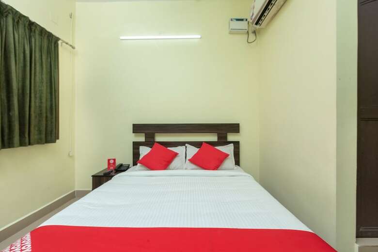 Hotel Oyo 22408 Apple Tree Residency