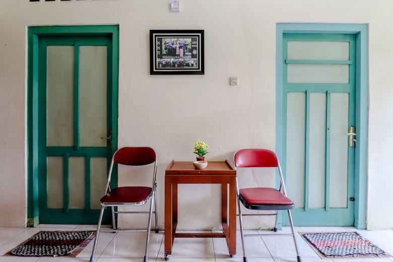 Hostal Bahagia Sederhana Home Stay - Hostel