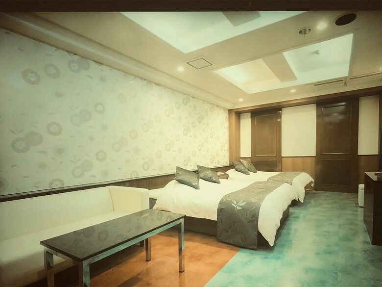 Hotel Revoir - Adults Only