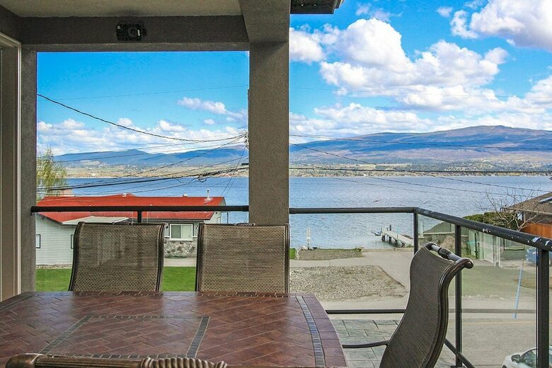 Hotel Luxury Lakefront Rooms