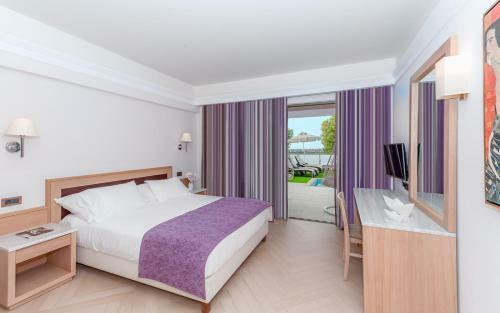 Hotel Porto Platanias Beach Resort And Spa