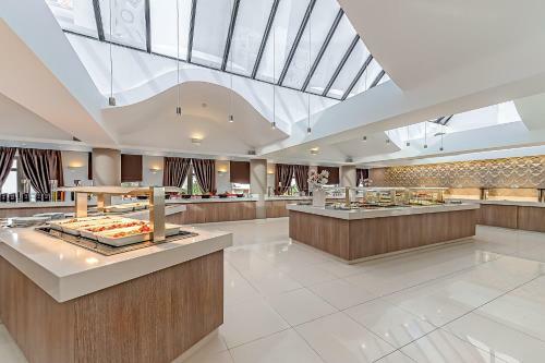 Hotel Porto Platanias Beach Resort And Spa