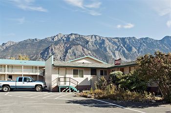 Canadas Best Value Inn Mile-0-motel Lillooet