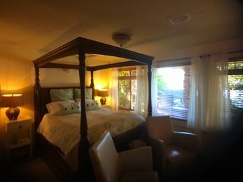 Lodge The Tuwanek Hotel And Spa