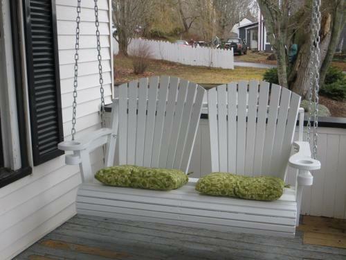 Farmhouse Inn B&B
