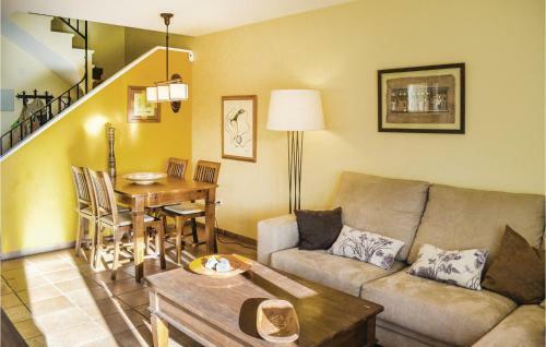 Three-bedroom Holiday Home In Tossa de Mar