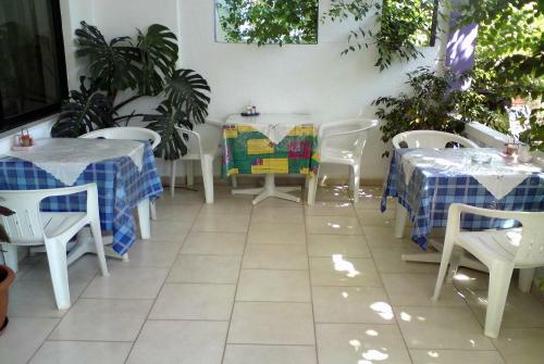 Rosmari Hotel