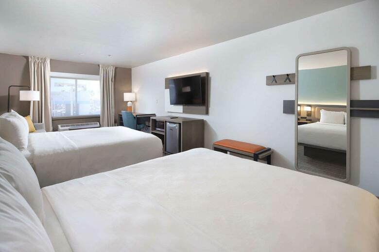 Hotel Comfort Suites At Tucson Mall
