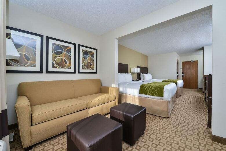Hotel Comfort Suites At Tucson Mall
