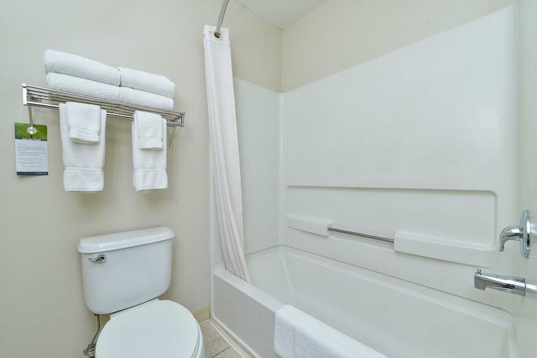 Hotel Comfort Suites At Tucson Mall
