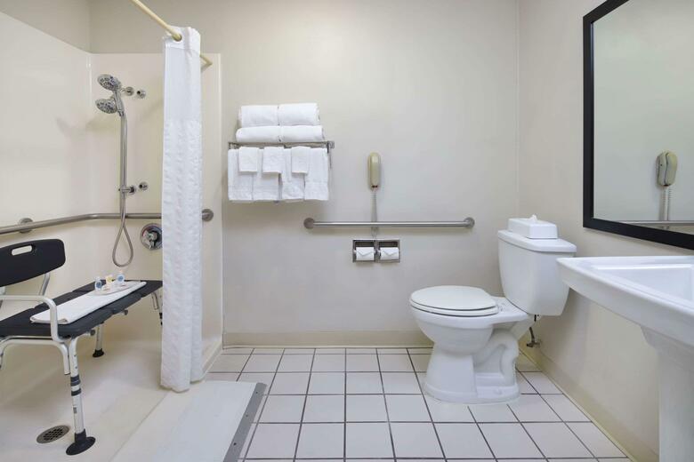 Hotel Comfort Suites At Tucson Mall