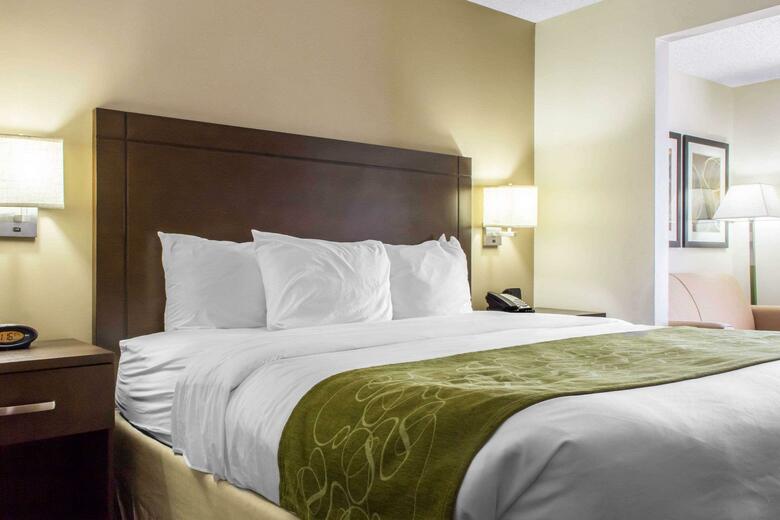 Hotel Comfort Suites At Tucson Mall