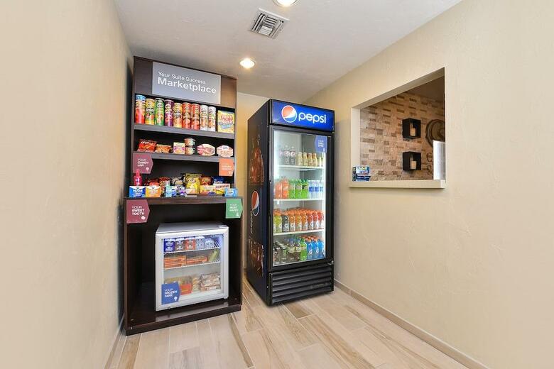 Hotel Comfort Suites At Tucson Mall