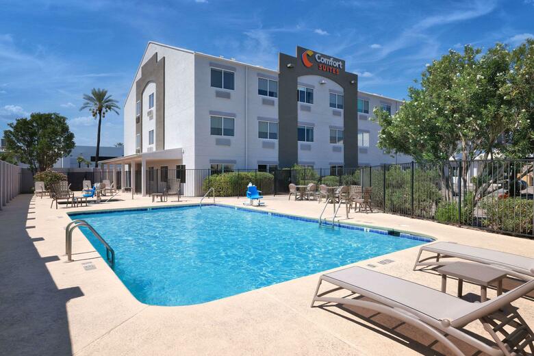 Hotel Comfort Suites At Tucson Mall