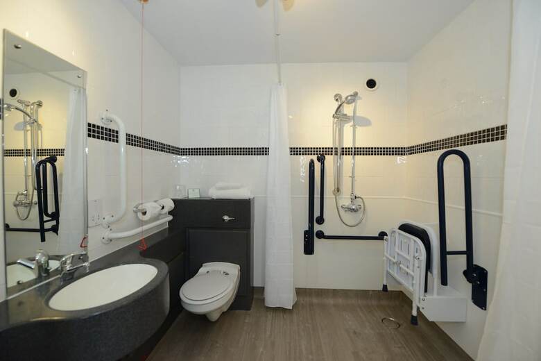 Hotel Holiday Inn Garden Court  Wolverhampton