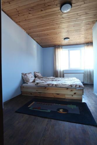 Ashkova House