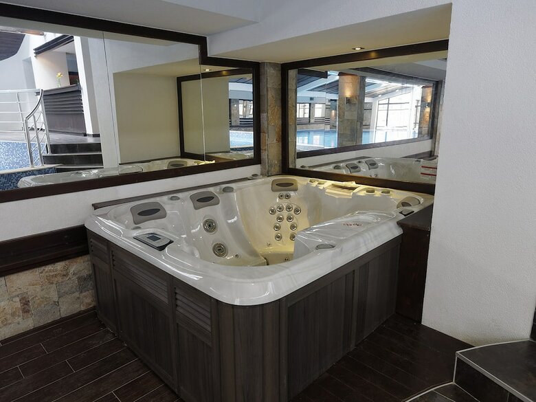 Trinity Bansko Spa Hotel