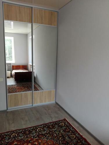 Apartment On Kryvorizhstal Street 35