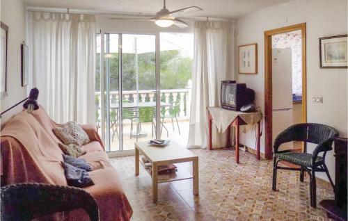 Three-bedroom Holiday Home In Turis