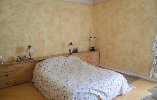 Three-bedroom Holiday Home In Carpentras