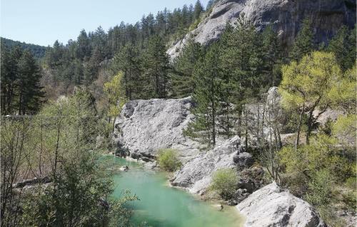 Four-bedroom Holiday Home In Chatillon En Diois