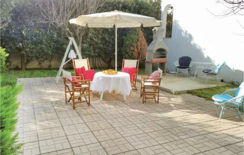 Four-bedroom Holiday Home In Agios Vasilios