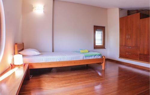 Five-bedroom Apartment In Porto Rafti, Attiki