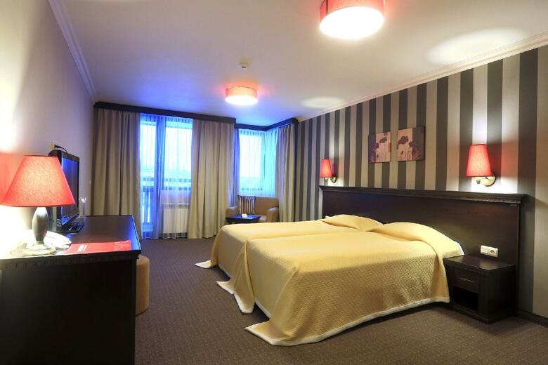 Royal Park And Spa Hotel