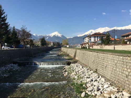 Valentina Heights Chalet Hotel