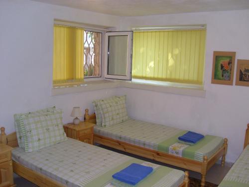 Hostal Plamena Guest Rooms