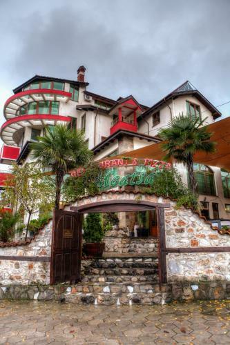 Meatsa Hotel