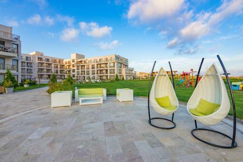 Diamond Beach Apartments