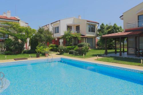 Saint Stefan Villas
