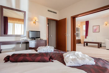 Hotel Saint Thomas Holiday Village