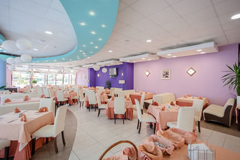 Hotel Saint Thomas Holiday Village