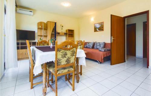 Two-bedroom Apartment In Kostanje