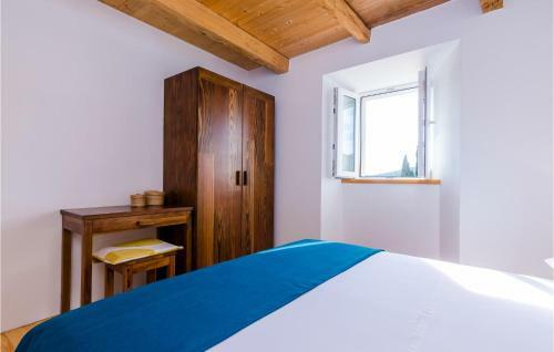 Three-bedroom Holiday Home In Brotnice