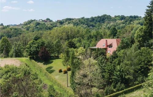 Two-bedroom Holiday Home In Varazdin