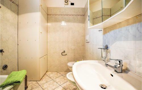 One-bedroom Apartment In Germignaga