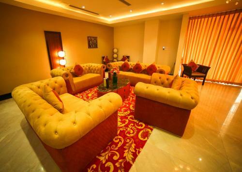 The Grand Mountain Hotel Matale